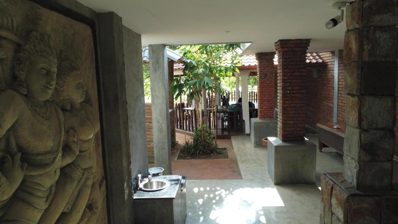 Avasta Resort And Spa Anuradhapura Exterior foto