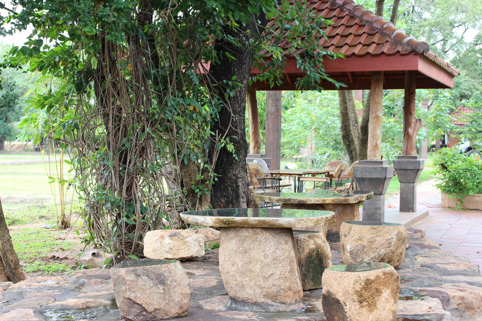 Avasta Resort And Spa Anuradhapura Exterior foto